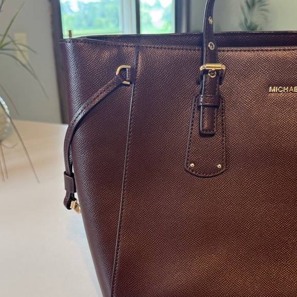 Michael Kors Maroon tote bag - Picture 3 of 7